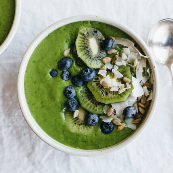 Clean green smoothie bowl. A classic green smoothie bowl that's a breakfast favorite.