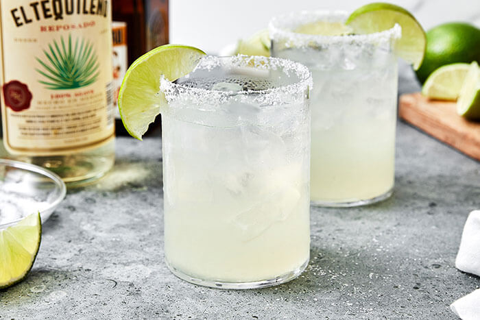 A margarita with lime.
