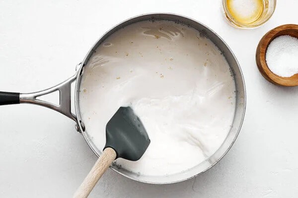 Making rice pudding in a pot
